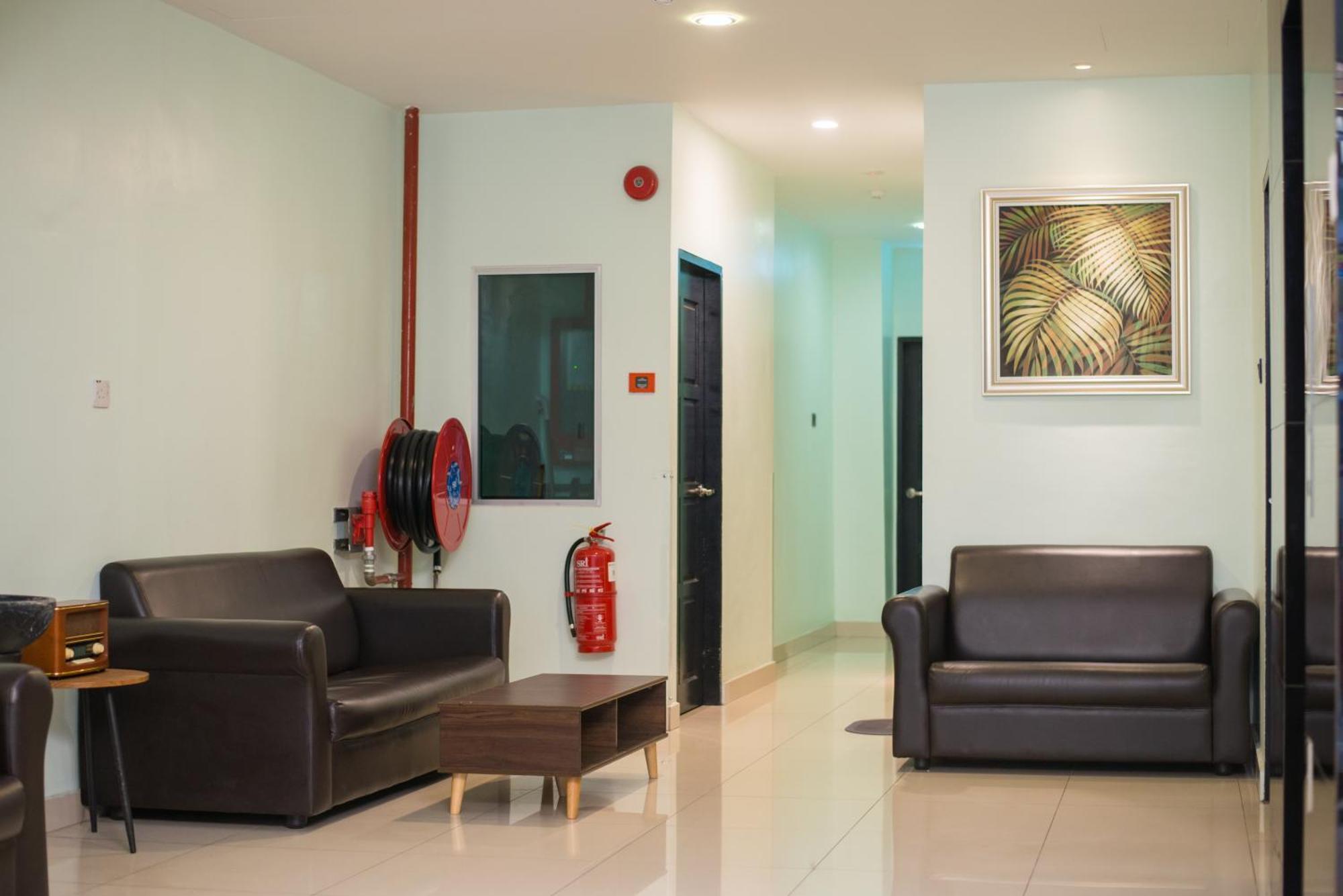 Star Moon Hotel Бинтулу Экстерьер фото