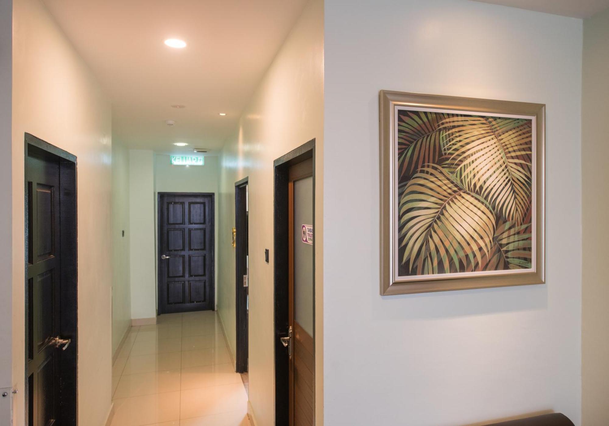 Star Moon Hotel Бинтулу Экстерьер фото