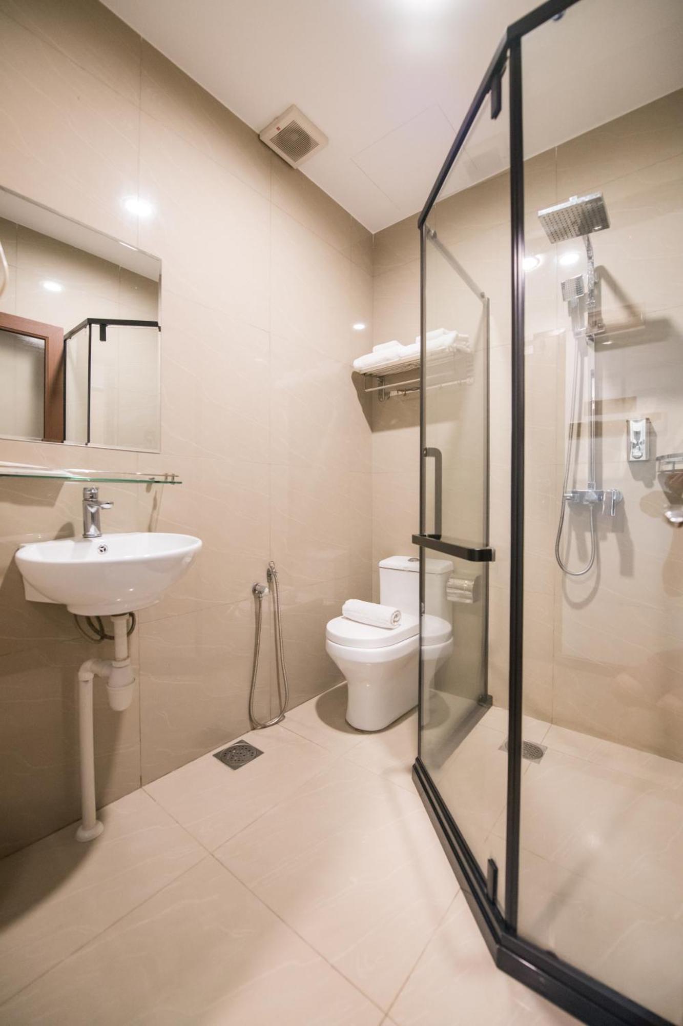 Star Moon Hotel Бинтулу Номер фото